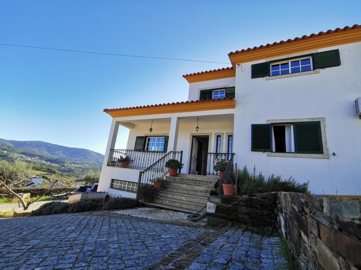Casa Colina Troviscainho Villa เซอร์เทิน ภายนอก รูปภาพ